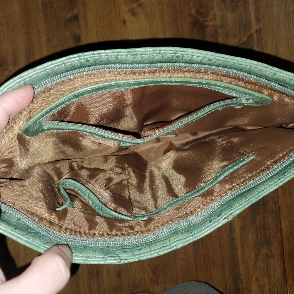NWT Women's Apt 9 Sage Green Faux Croc Embossed Clutch / Purse - Western / Boho